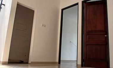 Rumah Baru Midern Classic 2 Lt dlm Cluster di Ciracas Jak Tim