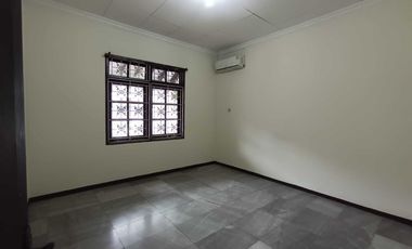 Disewakan Rumah Strategis Siap Huni di Janur Indah Kelapa Gading