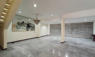 Disewakan Rumah Strategis Siap Huni di Janur Indah Kelapa Gading