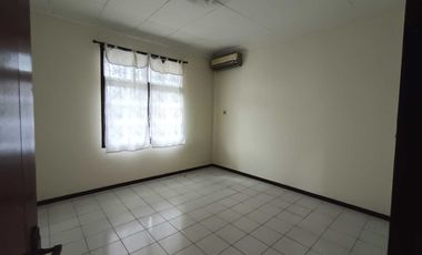 Disewakan Rumah Strategis Siap Huni di Janur Indah Kelapa Gading