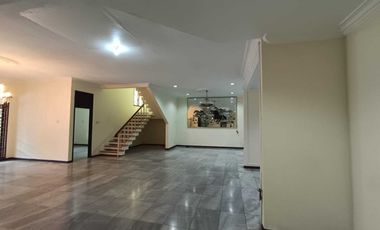 Disewakan Rumah Strategis Siap Huni di Janur Indah Kelapa Gading