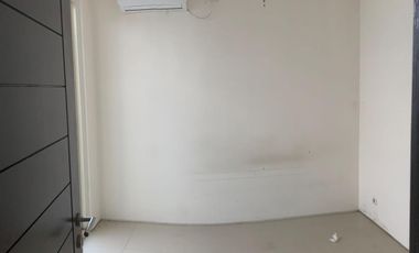 Rumah 2 Lantai Bagus di Dian Istana Minimalis Siap Huni