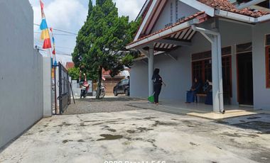 Disewakan Rumah Besar Cocok untuk kantor 2 Menit ke Stasiun Purwokerto