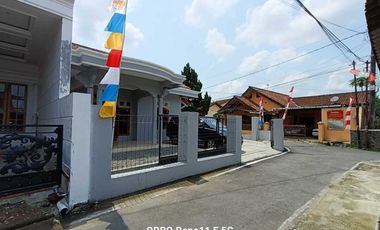 Disewakan Rumah Besar Cocok untuk kantor 2 Menit ke Stasiun Purwokerto