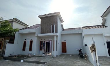 rumah di selatan kopasus kartasura lingkungan nyaman nan asri