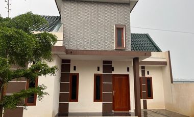 rumah di selatan kopasus kartasura lingkungan nyaman nan asri