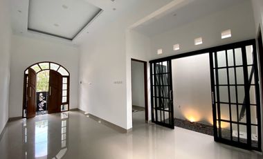 Rumah Baru Siap Huni Lokasi Dekat Kampus UII Ngaglik Sleman