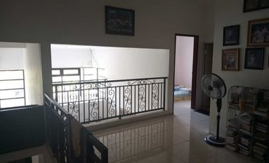 Dikontrakkan Rumah Puri Surya Jaya 4 kamar tidur