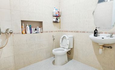 SIAP HUNI ..rumah dijual di Taman Semanan Indah, minimalis