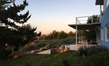 Casa En Venta De 4 Dorm. Cerca De Laguna Verde