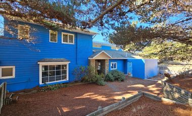 Casa En Venta De 4 Dorm. Cerca De Laguna Verde