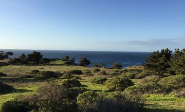 Casa En Venta De 4 Dorm. Cerca De Laguna Verde