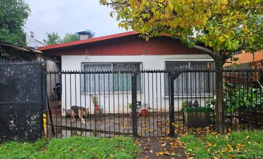 Casa En Venta De 3 Dorm. En Los Angeles