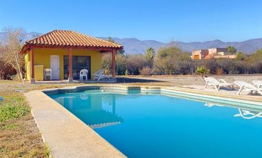 Casa En Venta En Chicureo Cond. Los Algarrobos