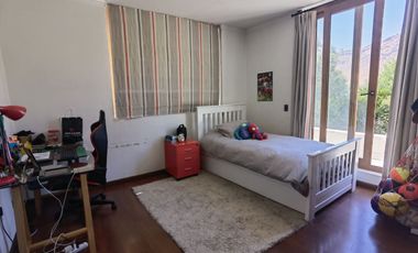 Casa En Venta De 4 Dorm. En Colina