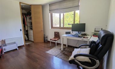 Casa En Venta De 4 Dorm. En Colina