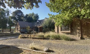 Casa Comercial en Arriendo Plena Avenida Chicureo