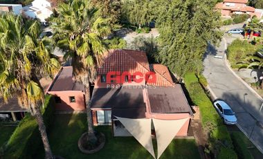 Casa en arriendo Santa Elena, Chicureo