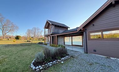 Casa En Venta De 5 Dorm. En Condominio Canto Del Estero