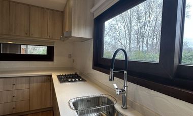 Casa En Venta De 5 Dorm. En Condominio Canto Del Estero