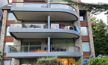 Departamento En Venta De 3 Dorm. En El Centro De Pucón