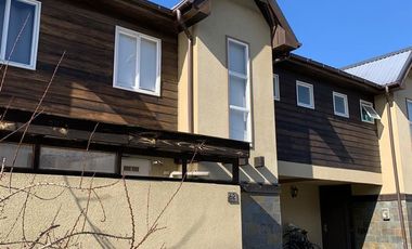 Casa En Venta De 3 Dorm. En Pucón