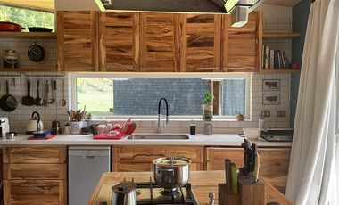 Venta De Casa Sobre Viña En Parcela Vista Al Lago + 3 Ca