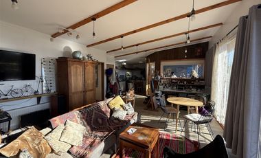 Venta De Casa Sobre Viña En Parcela Vista Al Lago + 3 Ca