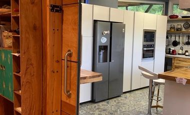 Venta De Casa Sobre Viña En Parcela Vista Al Lago + 3 Ca