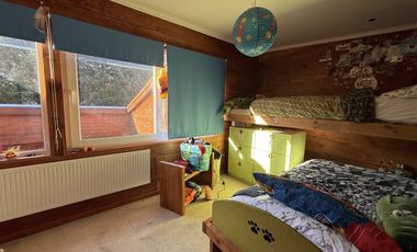 Venta De Casa Sobre Viña En Parcela Vista Al Lago + 3 Ca