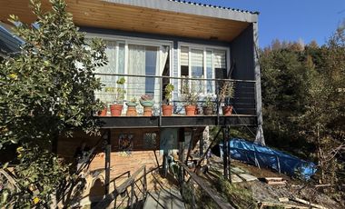 Venta De Casa Sobre Viña En Parcela Vista Al Lago + 3 Ca