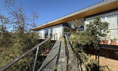 Venta De Casa Sobre Viña En Parcela Vista Al Lago + 3 Ca