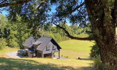 Casa En Venta De 4 Dorm. En Pucón Sector Candelaria