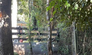Casa en arriendo c/ estacionamiento en Camino al Volcán