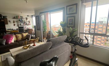 Venta Apartamento Loma de los Bernal. Medellin