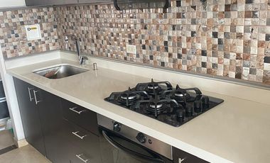 Venta Apartamento Loma de los Bernal. Medellin