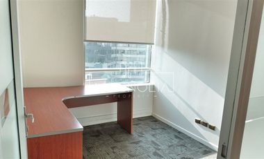 Oficina en Arriendo en A pasos del Metro Los Leones