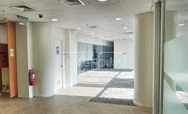 Oficina en Arriendo en A pasos del Metro Los Leones
