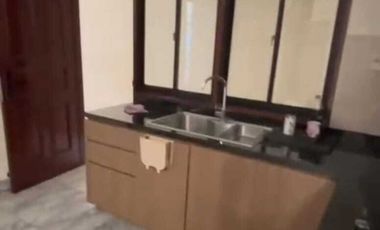 Rumah Asri 2 Lantai Dekat Kawasan Bisnis & Pendidikan di Puri Indah