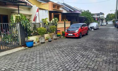 Rumah Minimalis Masih Kinclong Singa Kalicari Semarang