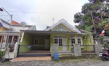 Di sewakan Rumah dlm perumahan candi gebang dkt swalayan pamela  cond