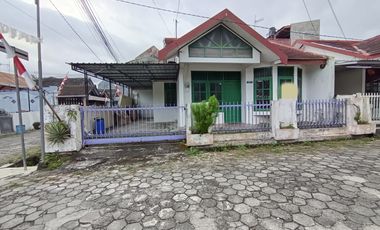 Di sewakan ruma di perumahan Condongcatur dket pamela 6