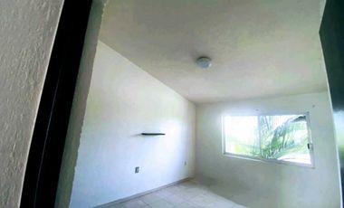 VENTA DE CASA EN FRACCIONAMIENTO LAS FINCAS JIUTEPEC