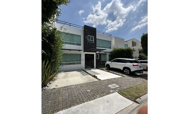 Casa en Venta en Clúster 888, Lomas de Angelópolis, Puebla