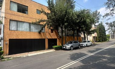 Casa en venta en las Águilas