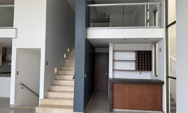 Renta casa Bosque real