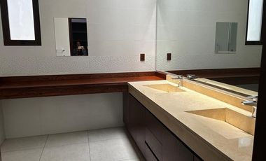 CASA EN RENTA EN FRACC. VISTA HORIZONTE