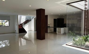 CASA EN RENTA EN FRACC. VISTA HORIZONTE