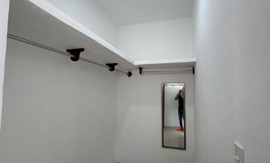 Casa de 4 recámaras en Venta en San Benito en Segunda Fila