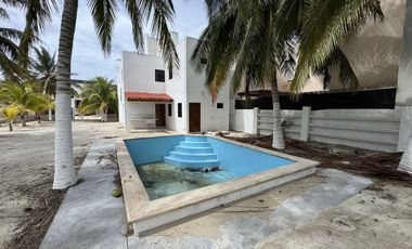 Casa de 4 recámaras en Venta en San Benito en Segunda Fila